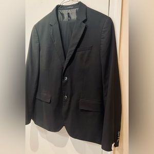 H&M men’s black suit, skinny fit. Jacket 44r, pants 38r